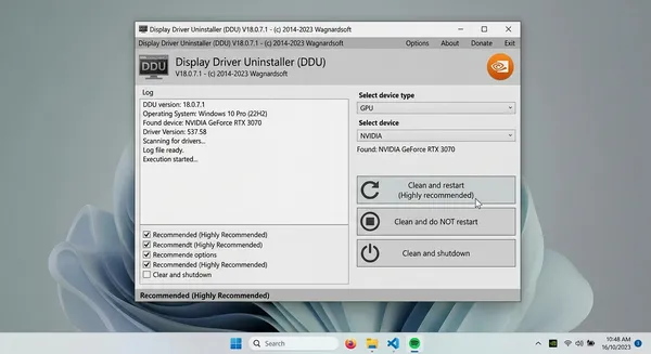 Интерфейс программы DDU в безопасном режиме для полного удаления видеодрайверов, чтобы избежать системных конфликтов при инициализации.